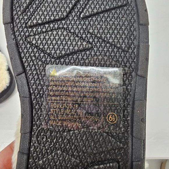 Forever 21 Black and Cream Mules - Picture 8 of 9